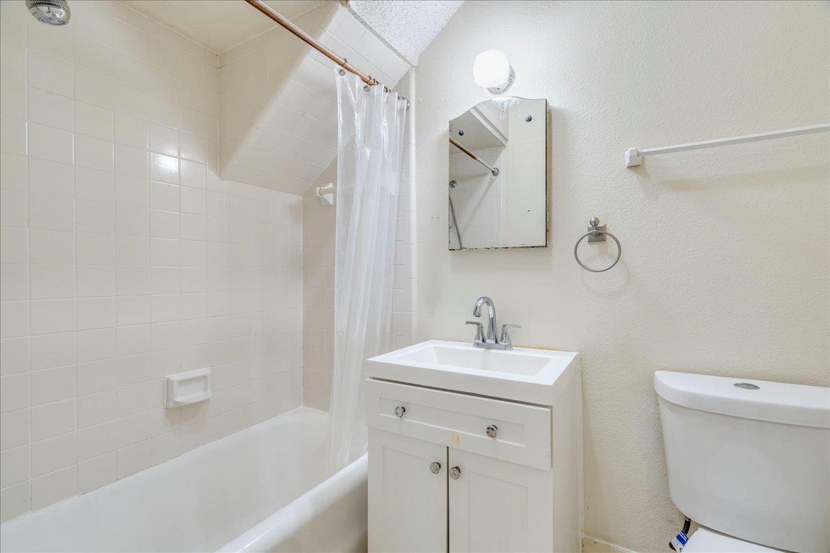 1103 W 22ND St # C, Austin, TX 78705