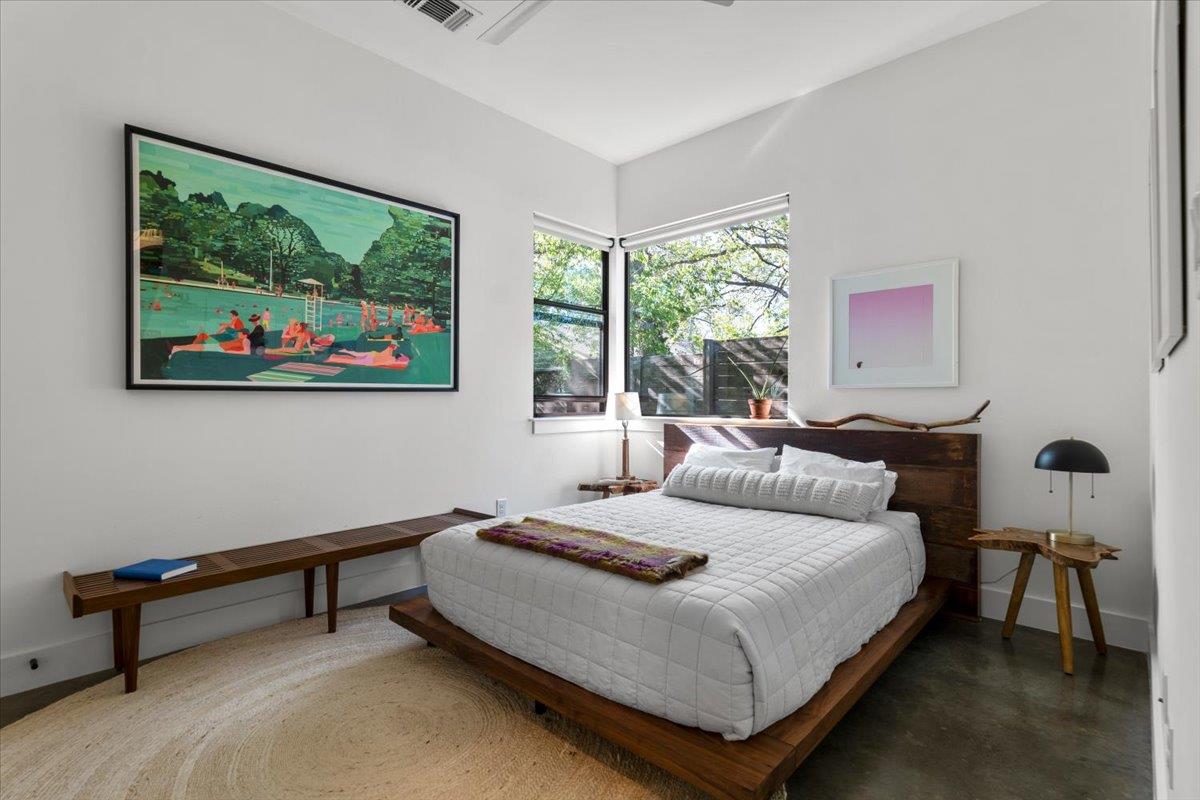 2500 E 3rd St # B, Austin, TX 78702