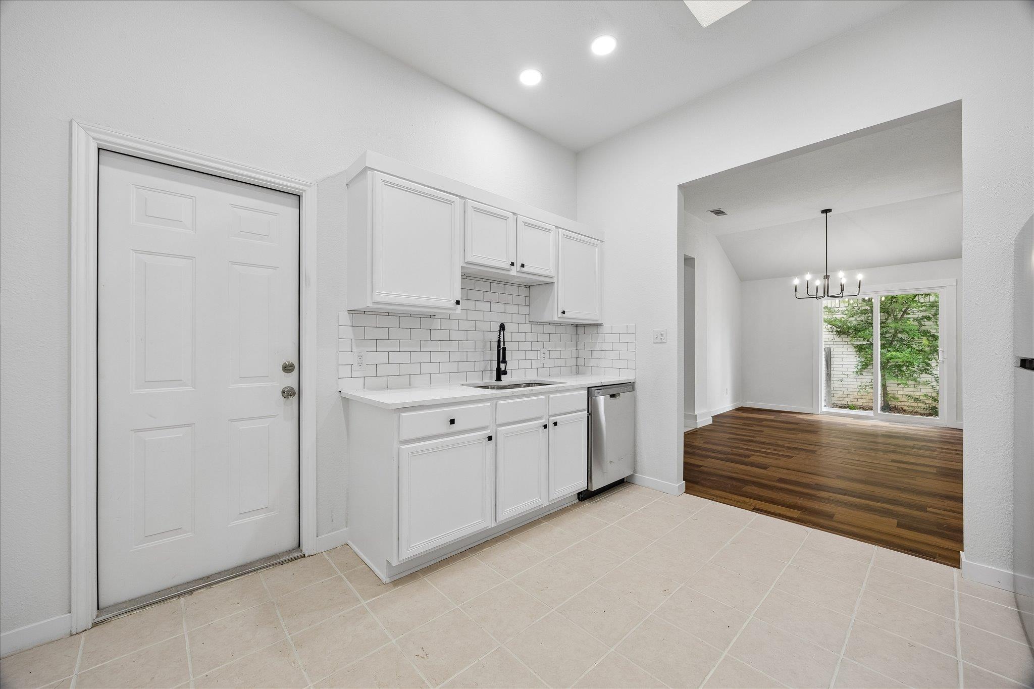 1751 Joy Spg, New Braunfels, TX 78130