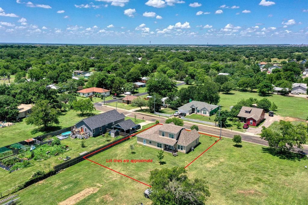 2409 Pecan St, Bastrop, TX 78602