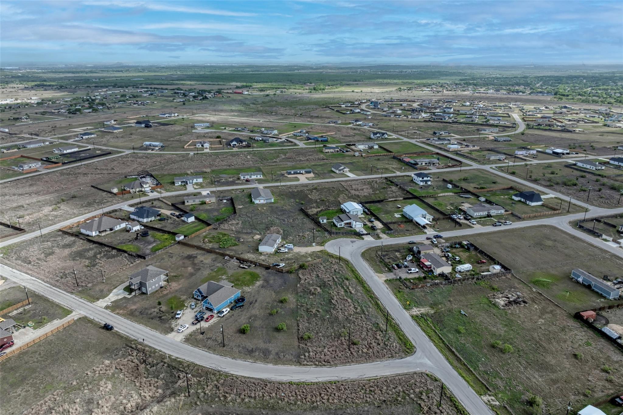 256 Bianca Cir, Del Valle, TX 78617