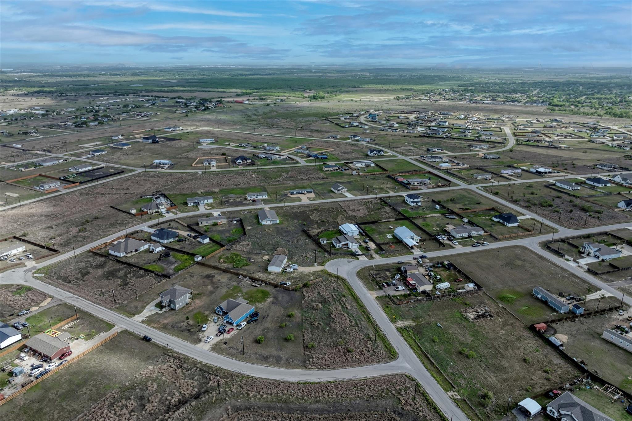 256 Bianca Cir, Del Valle, TX 78617