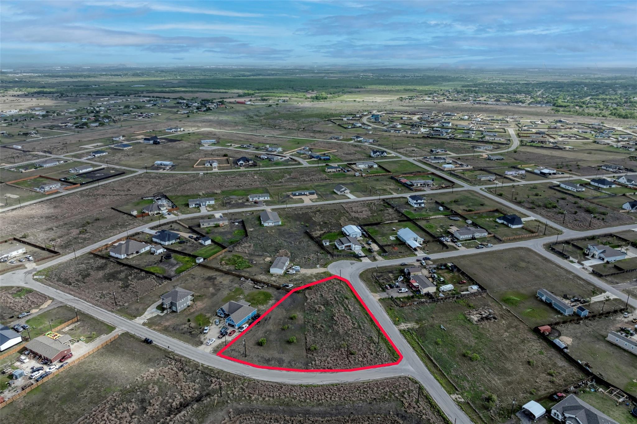 256 Bianca Cir, Del Valle, TX 78617