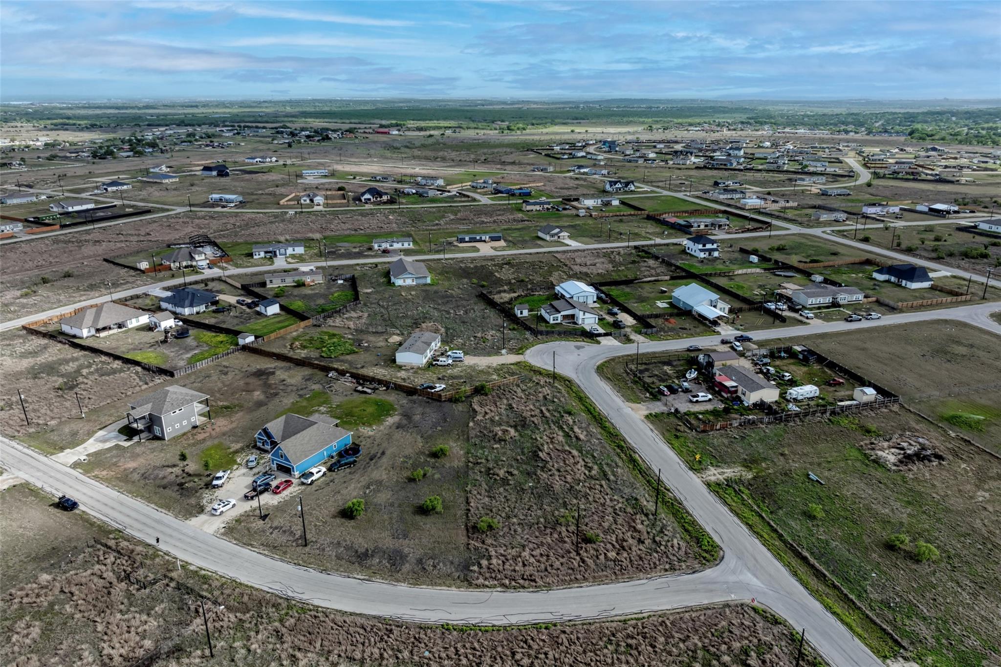 256 Bianca Cir, Del Valle, TX 78617