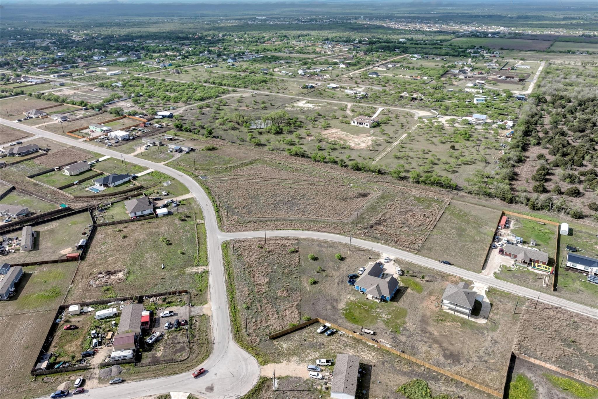 256 Bianca Cir, Del Valle, TX 78617