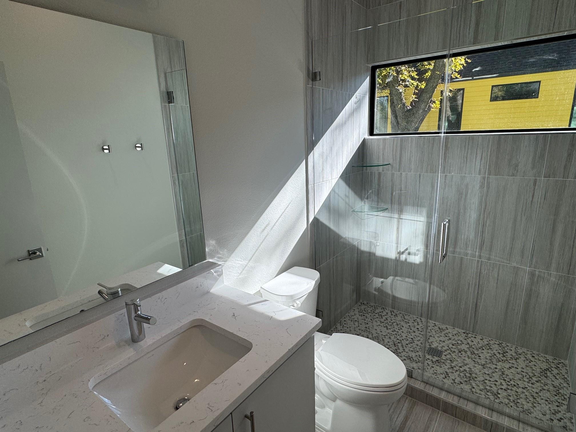 1131 Walton Ln # 6, Austin, TX 78721