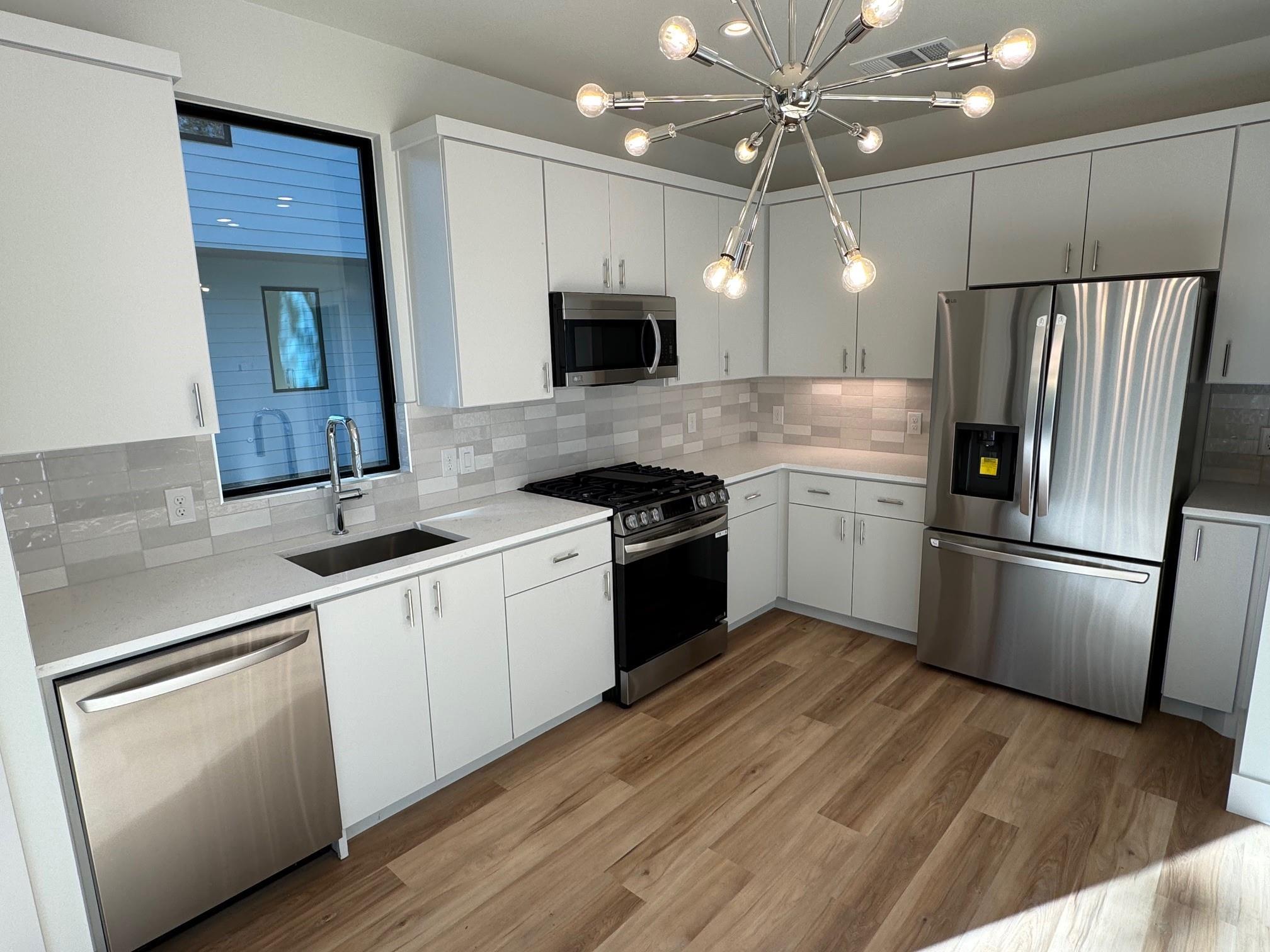 1131 Walton Ln # 6, Austin, TX 78721