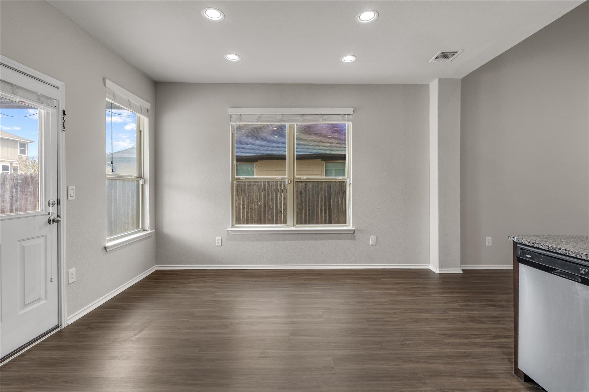 397 Limerick Rd, Buda, TX 78610