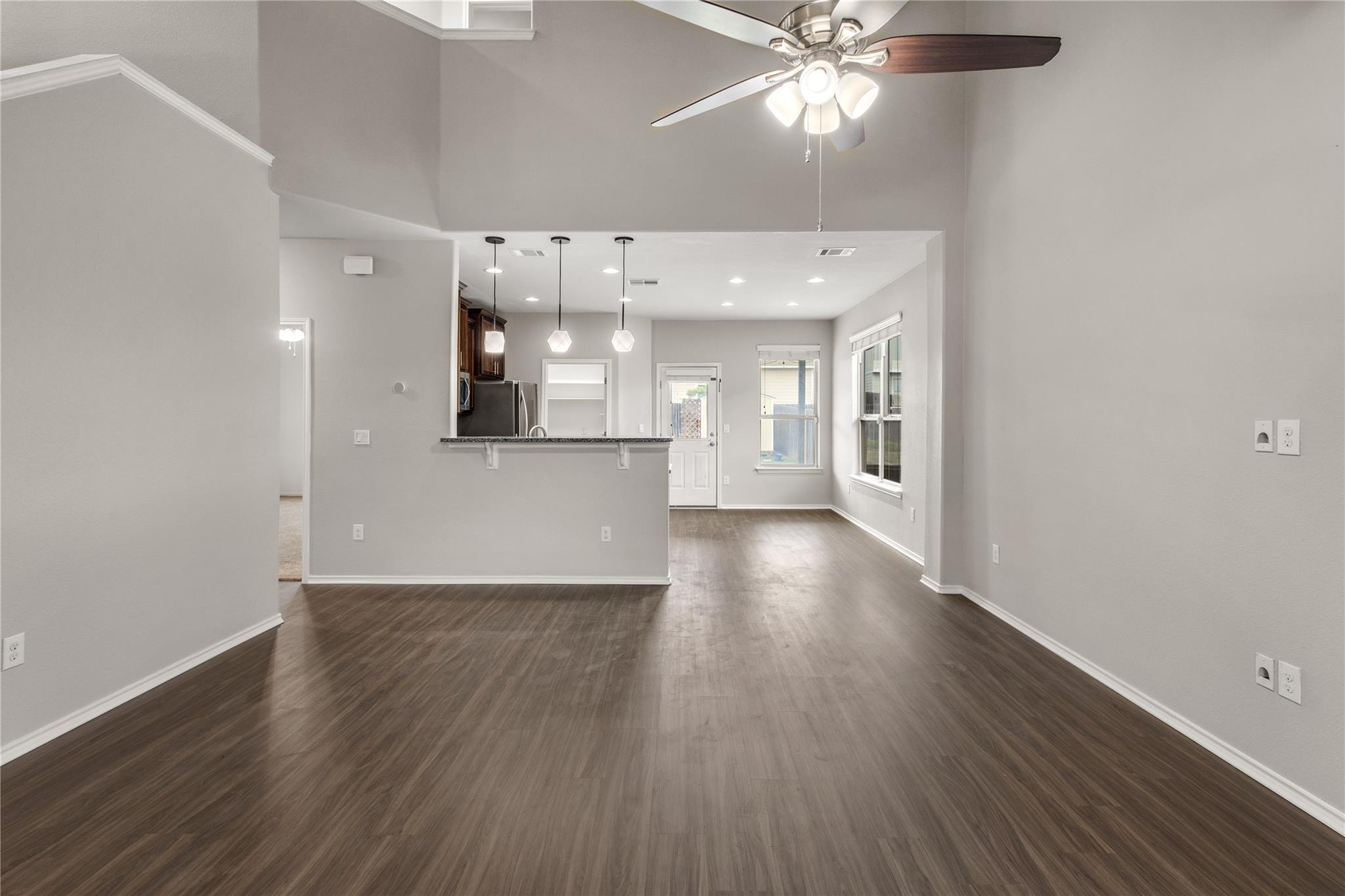 397 Limerick Rd, Buda, TX 78610