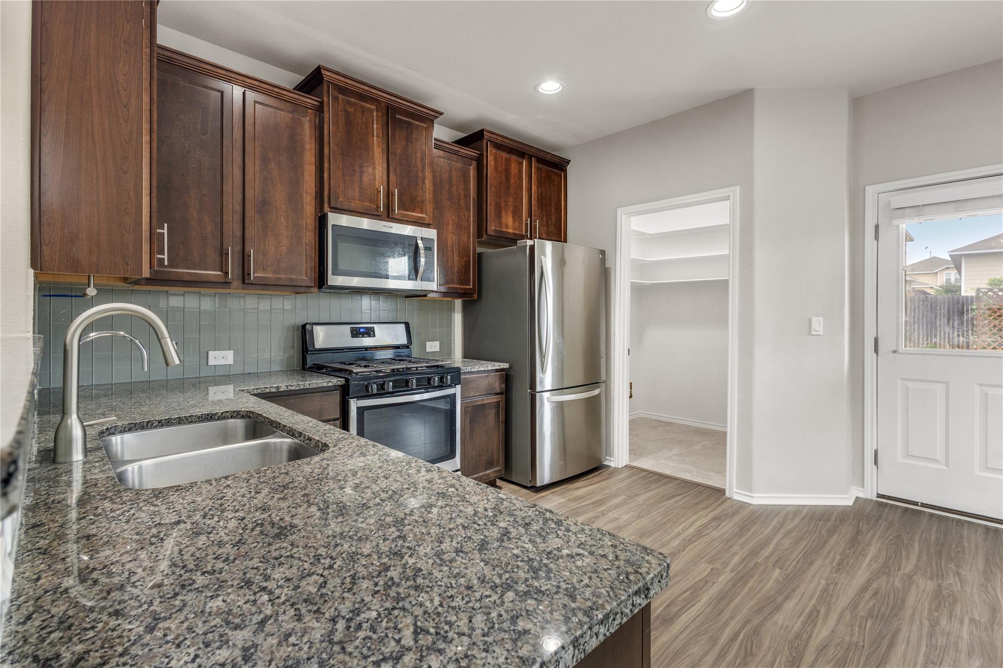 397 Limerick Rd, Buda, TX 78610