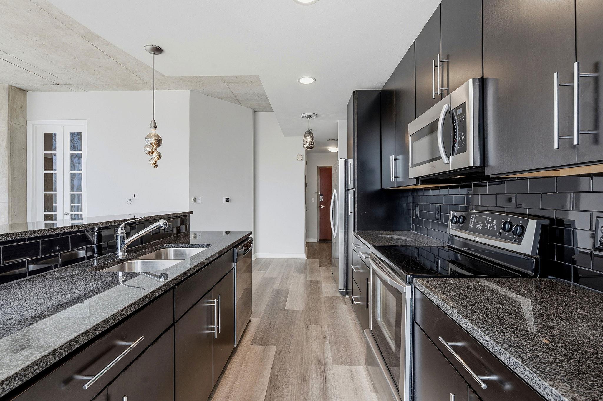 360 Nueces St # 1701, Austin, TX 78701