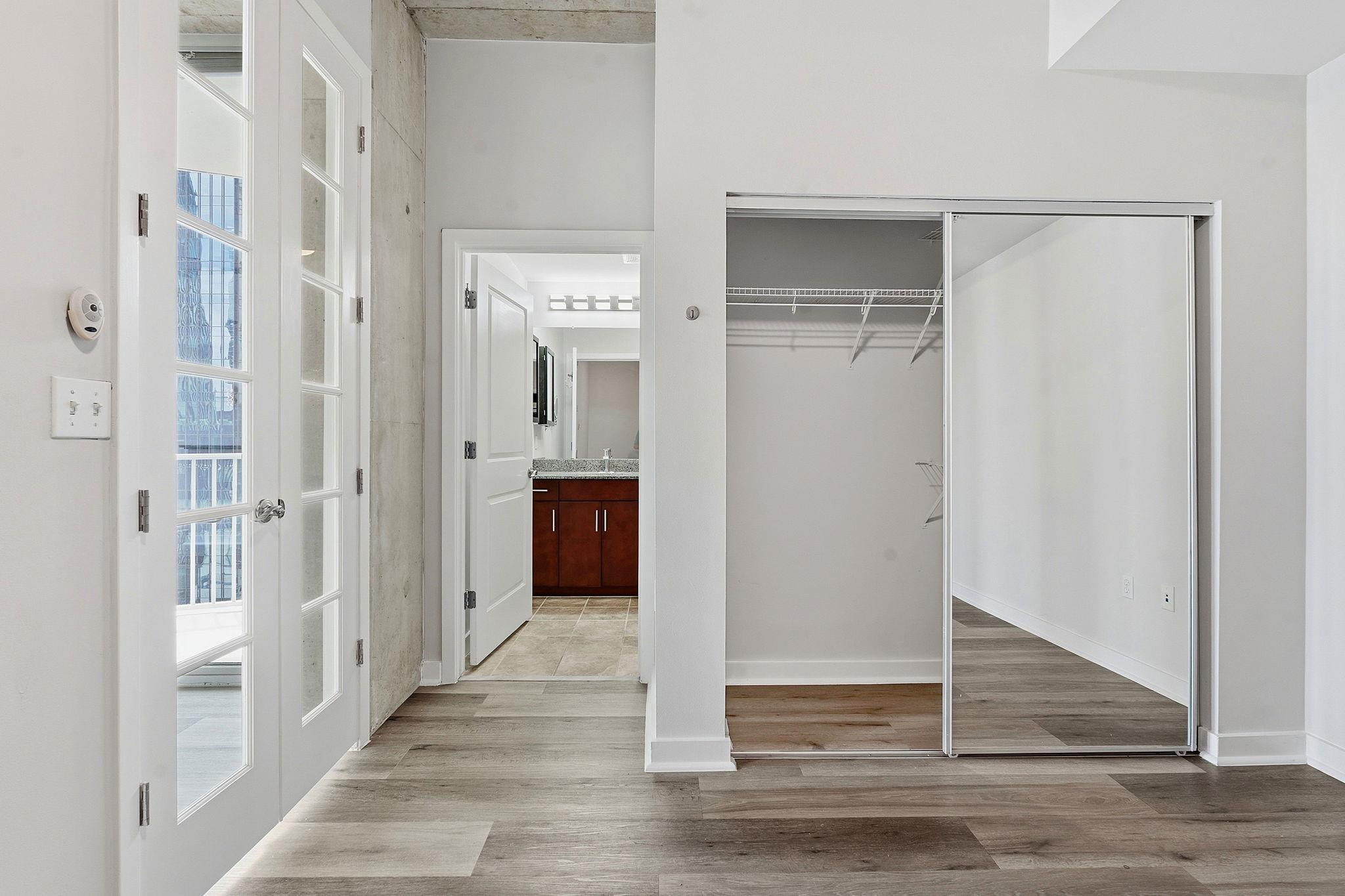 360 Nueces St # 1701, Austin, TX 78701