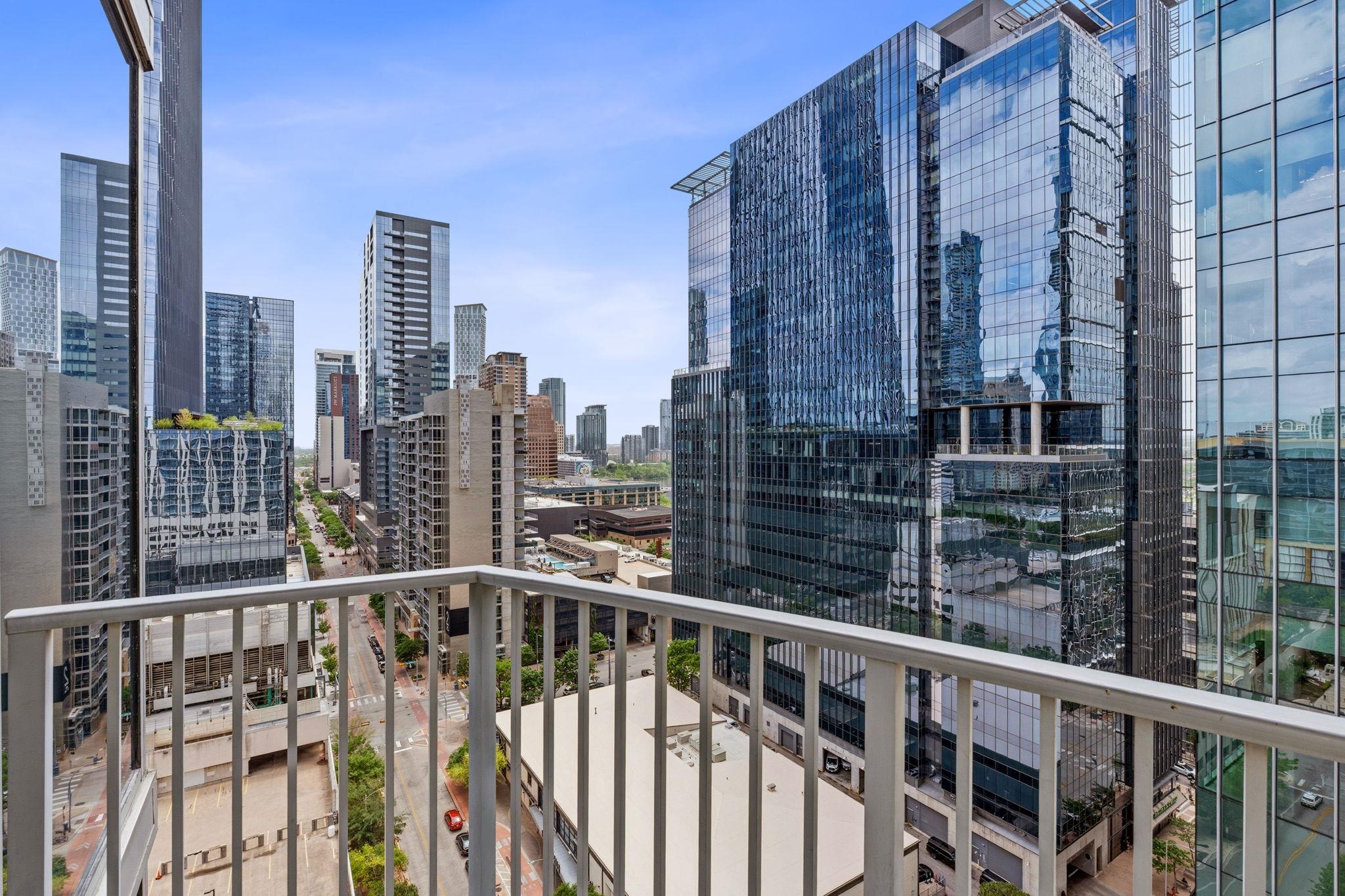 360 Nueces St # 1701, Austin, TX 78701