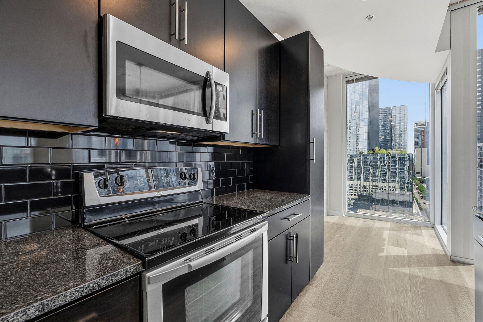 360 Nueces St # 1701, Austin, TX 78701