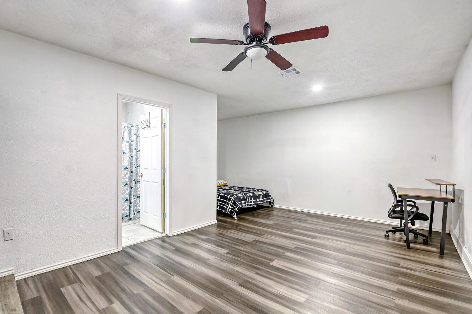 12808 Irongate Ave, Austin, TX 78727