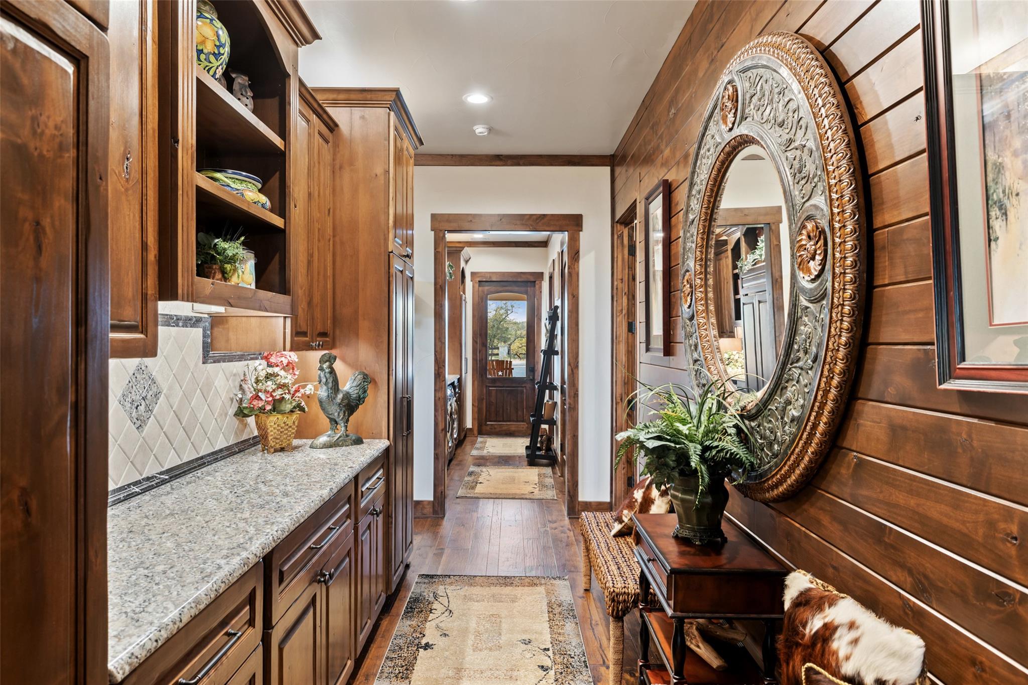 4827 Maenius Rd, Blanco, TX 78606