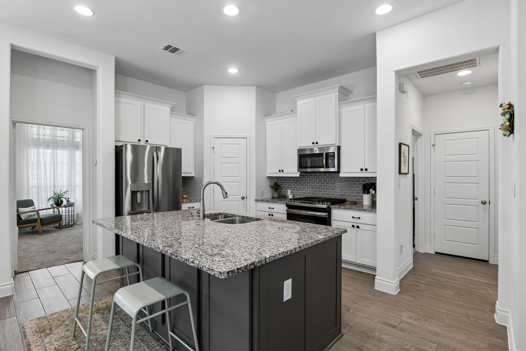 233 Glen Arbor Dr, Liberty Hill, TX 78642