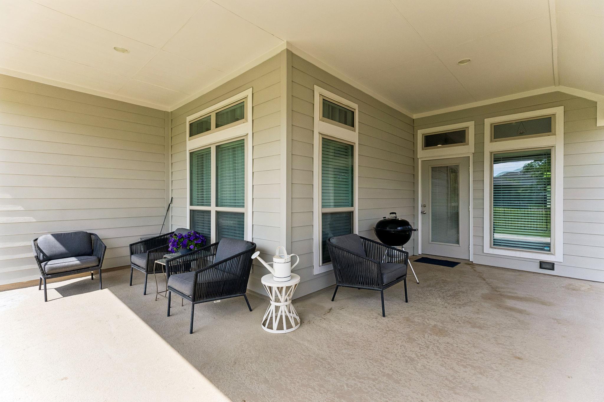 233 Glen Arbor Dr, Liberty Hill, TX 78642