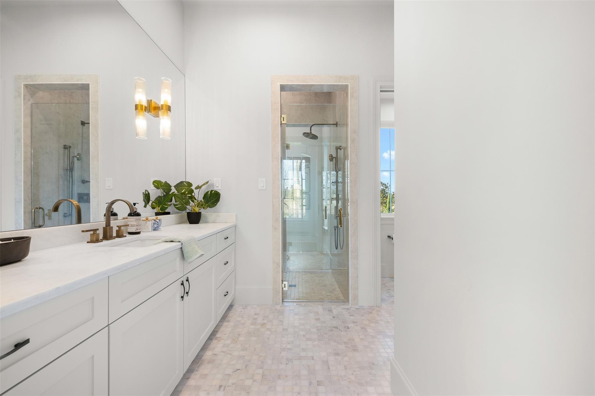 404 Blackberry Ln, Washington, TX 77880