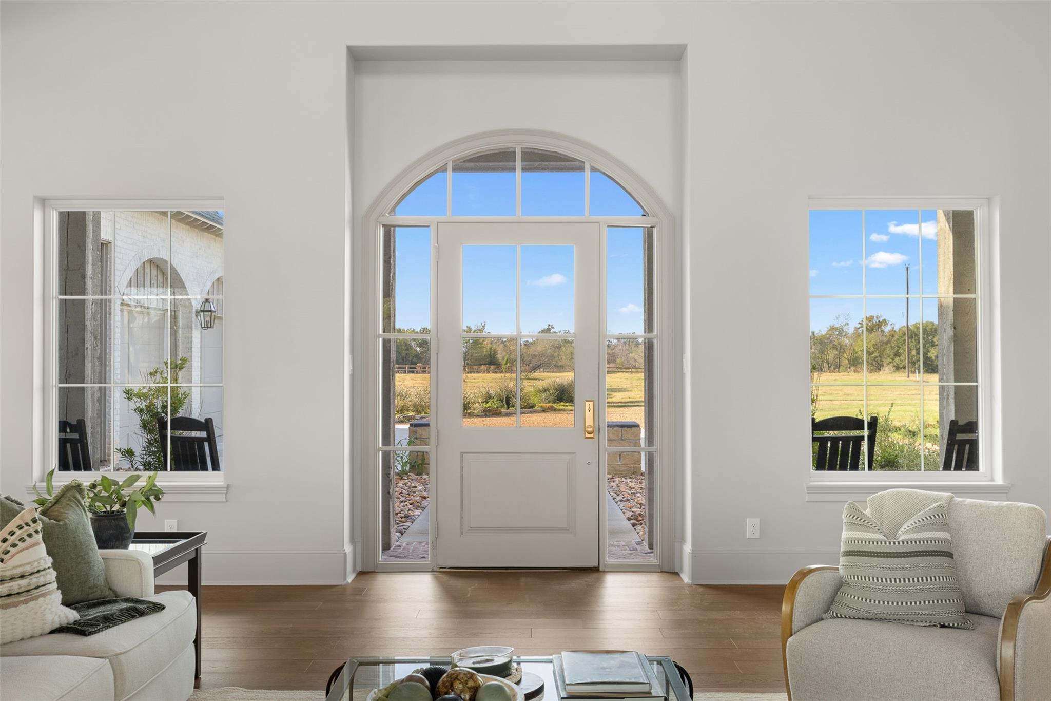 404 Blackberry Ln, Washington, TX 77880