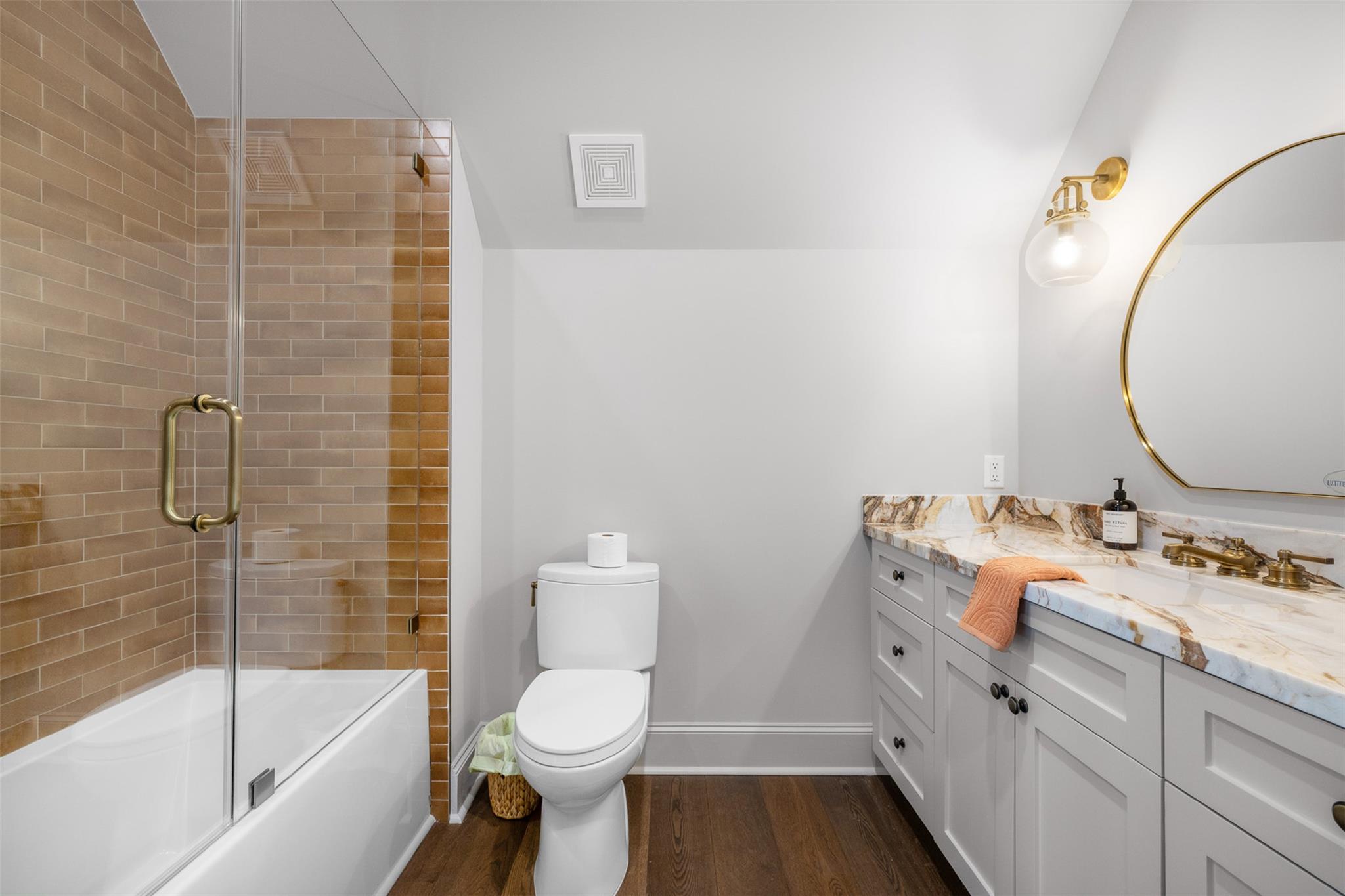 404 Blackberry Ln, Washington, TX 77880