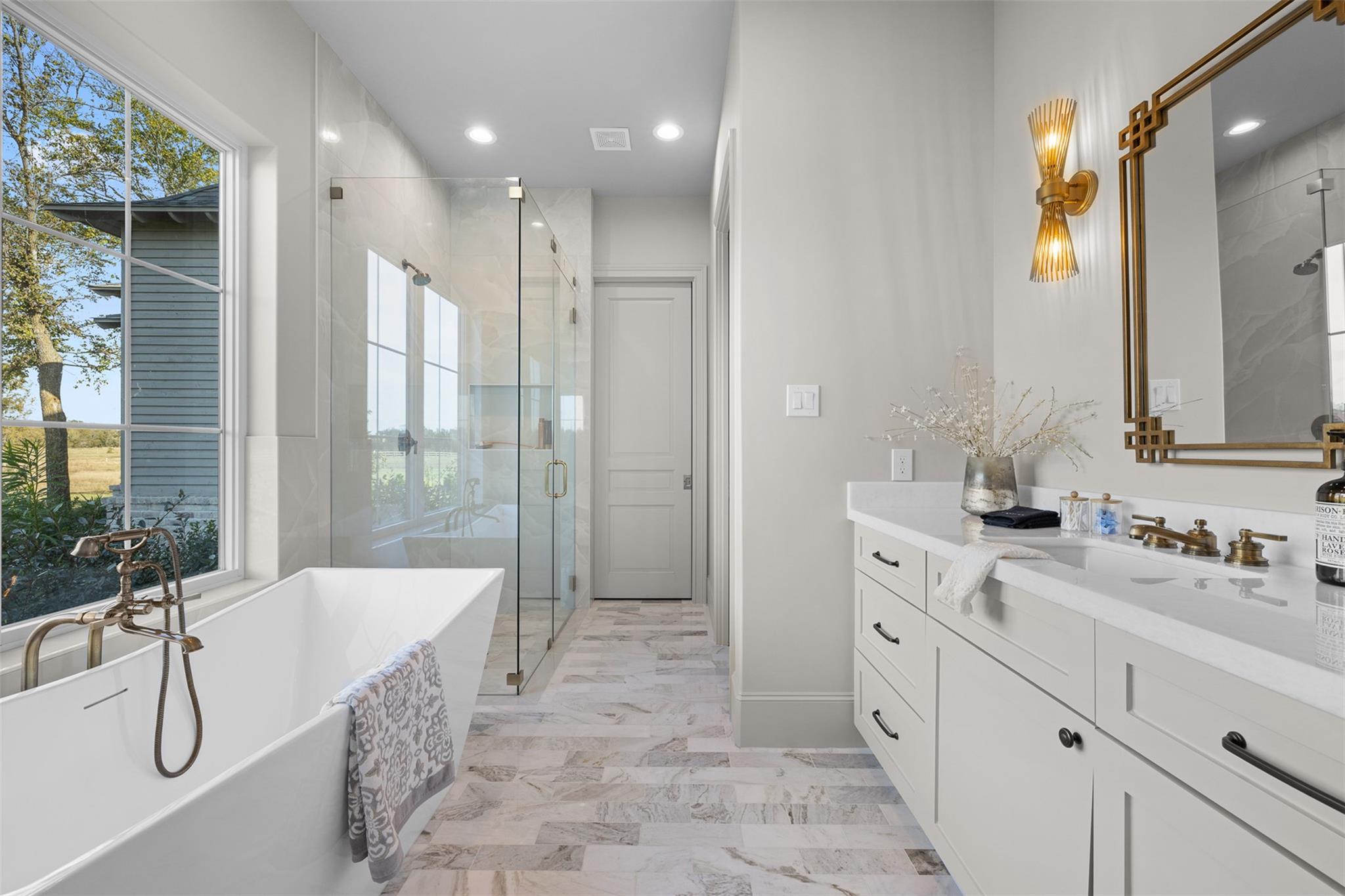 404 Blackberry Ln, Washington, TX 77880