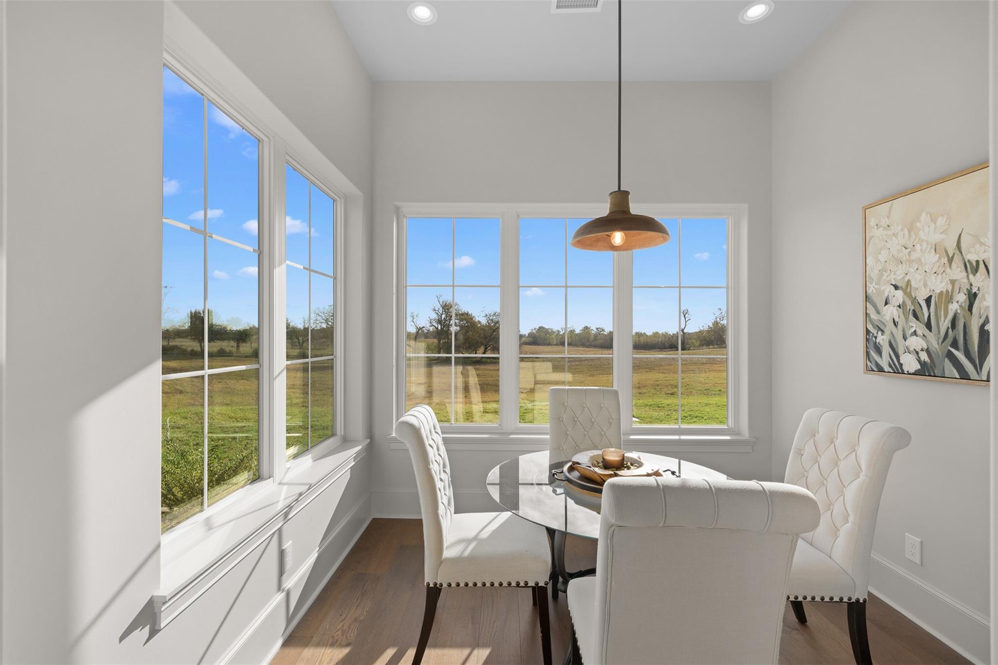 404 Blackberry Ln, Washington, TX 77880