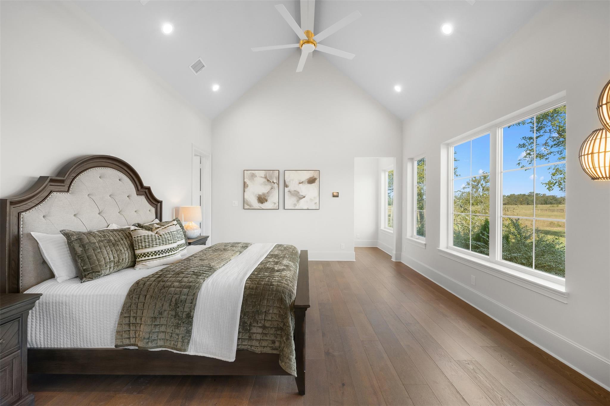 404 Blackberry Ln, Washington, TX 77880