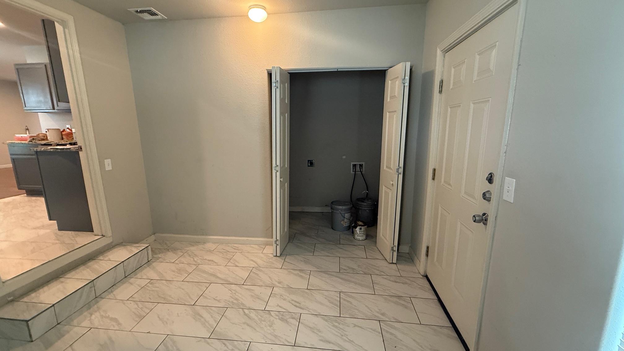 802 Alametos # A, San Antonio, TX 78212