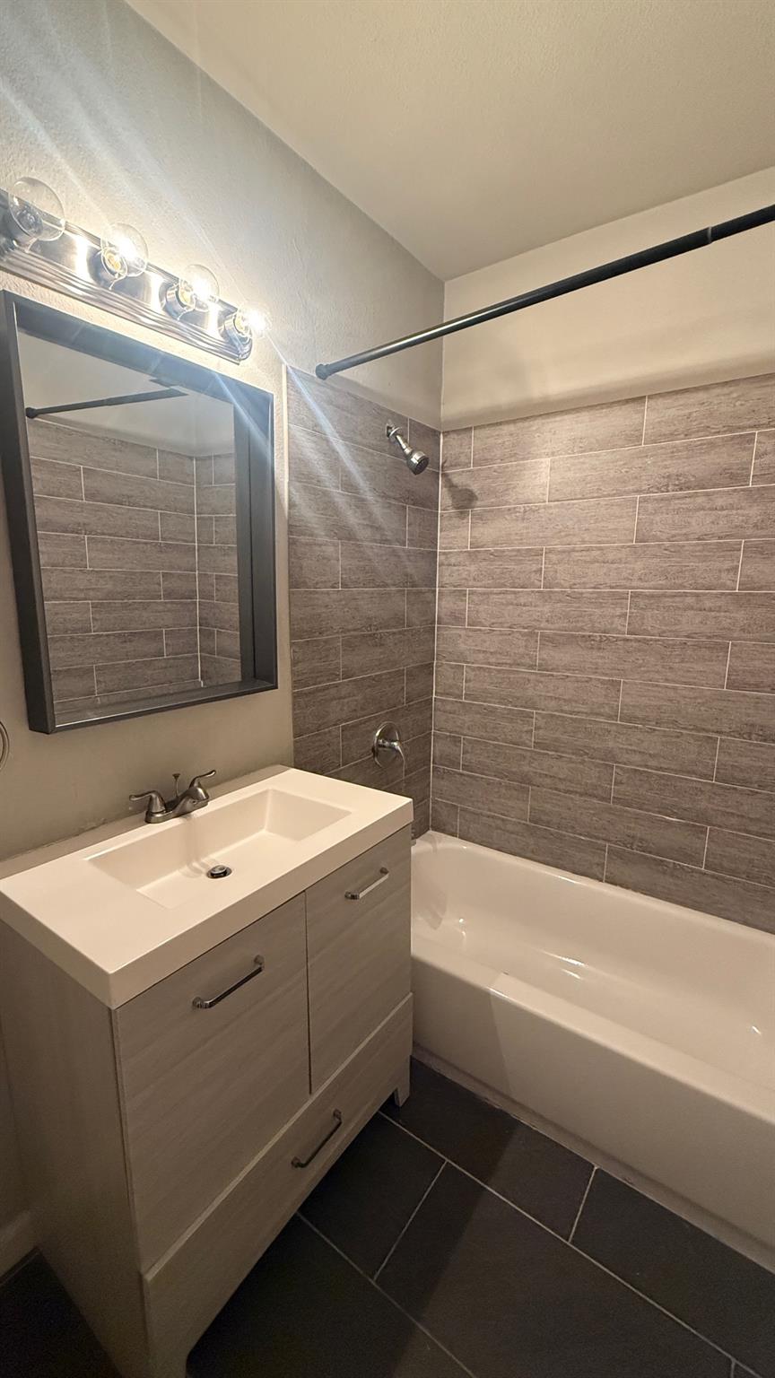 802 Alametos # A, San Antonio, TX 78212