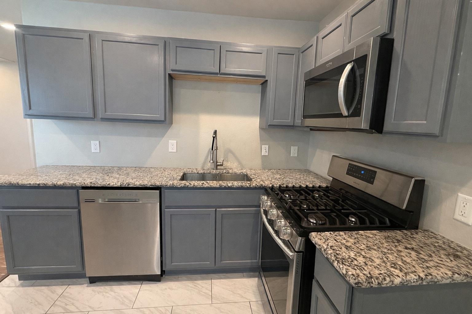 802 Alametos # A, San Antonio, TX 78212