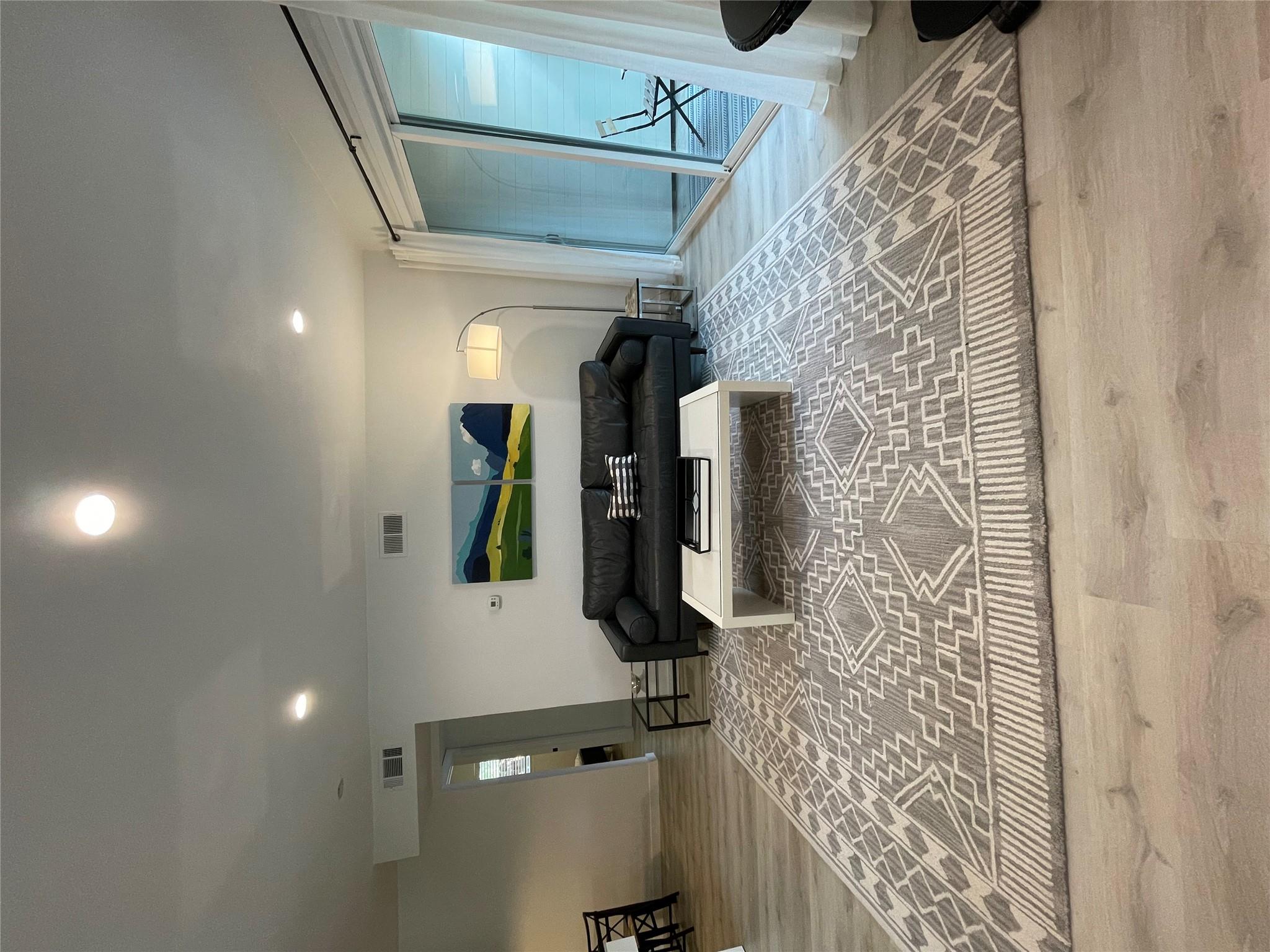 1714 Enfield Rd # 105, Austin, TX 78703