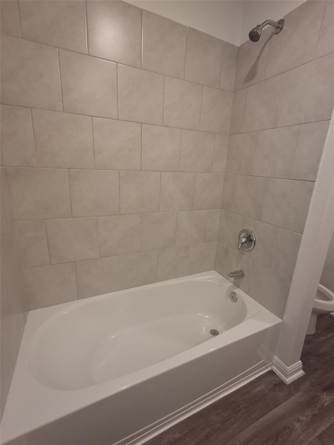 405 Riverdale Dr, Jarrell, TX 76537