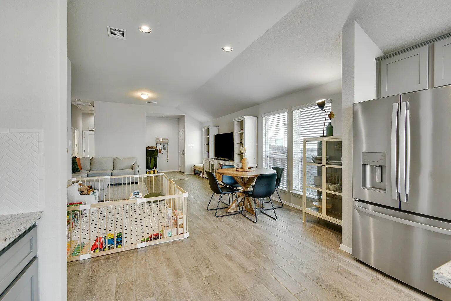 121 Crescent St, Georgetown, TX 78626