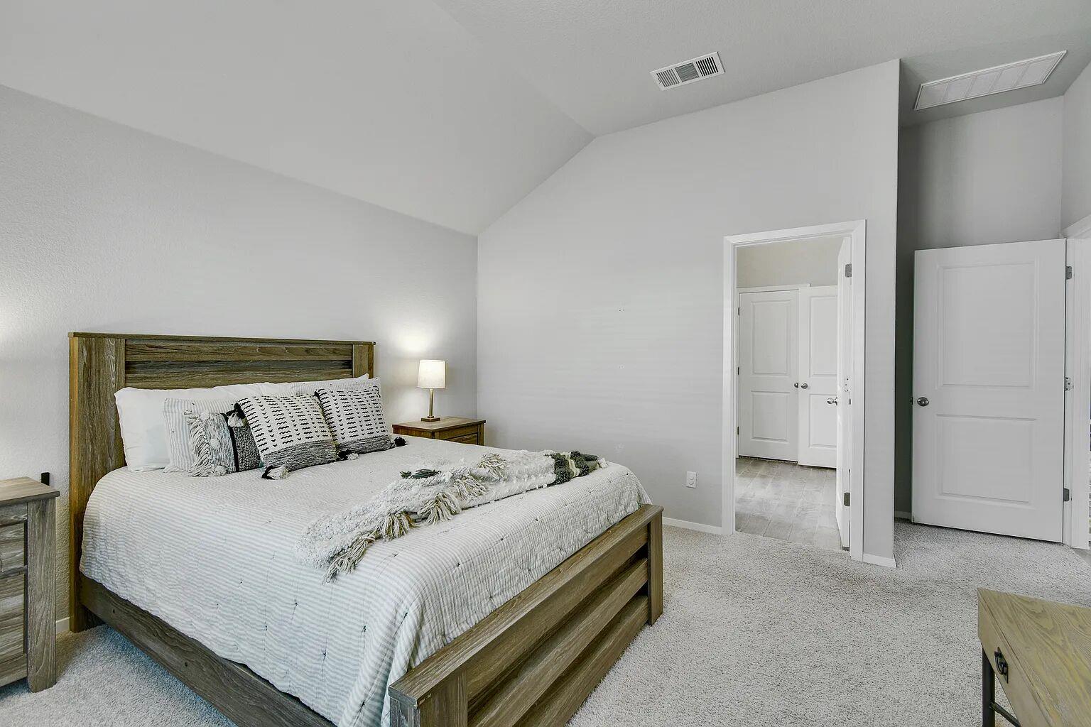 121 Crescent St, Georgetown, TX 78626