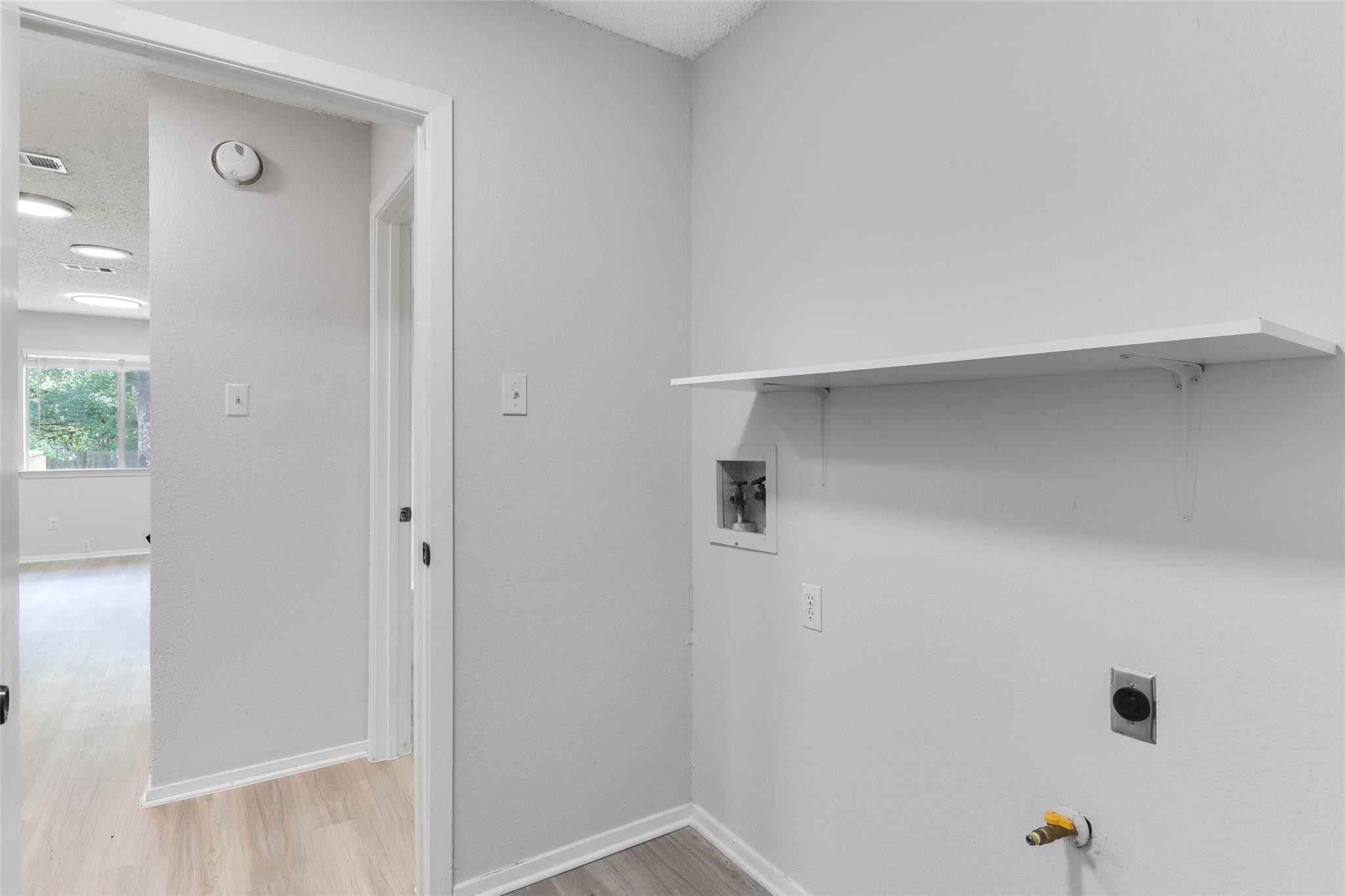 8015 Scotland Yard, Austin, TX 78759