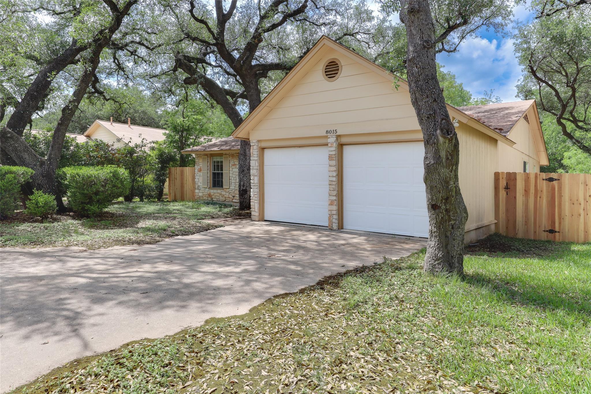 8015 Scotland Yard, Austin, TX 78759