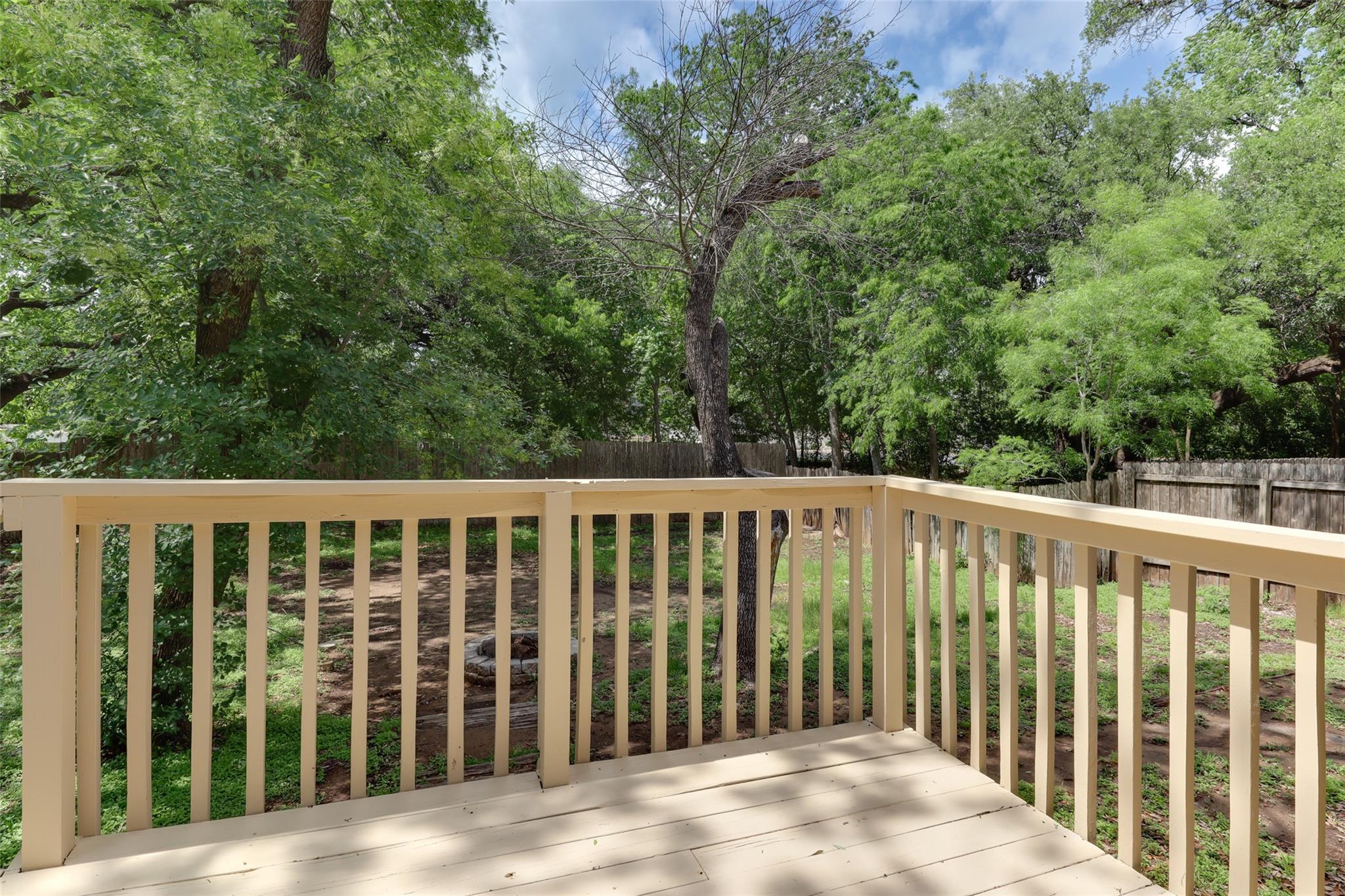 8015 Scotland Yard, Austin, TX 78759
