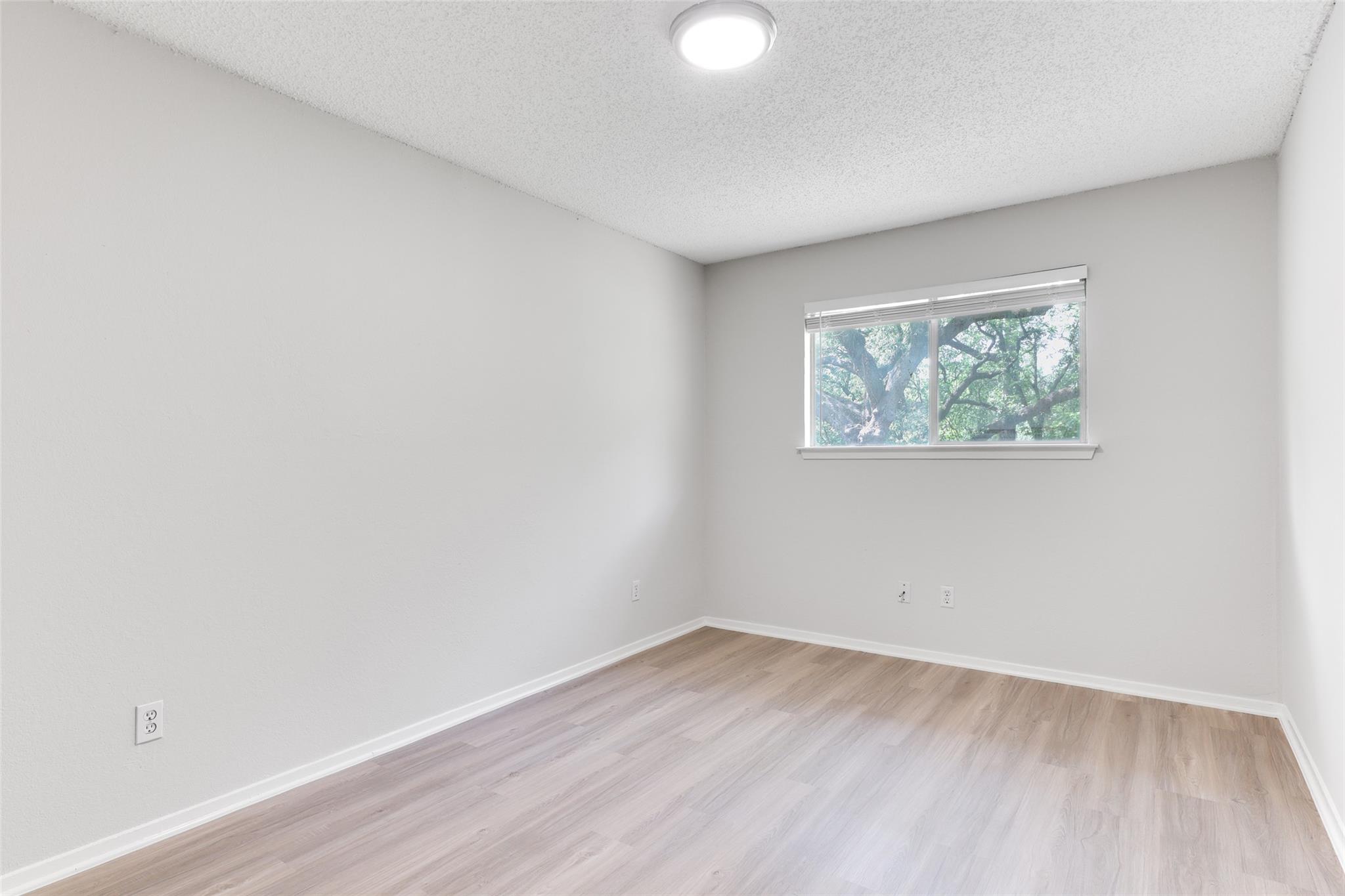 8015 Scotland Yard, Austin, TX 78759