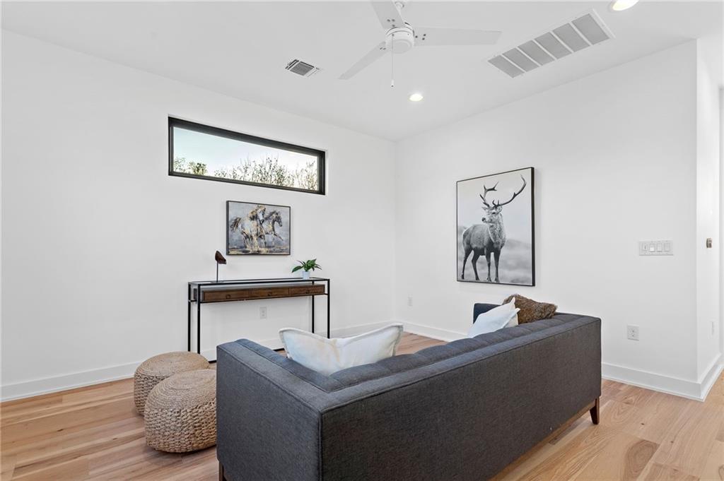 1004 Lott Ave, Austin, TX 78721