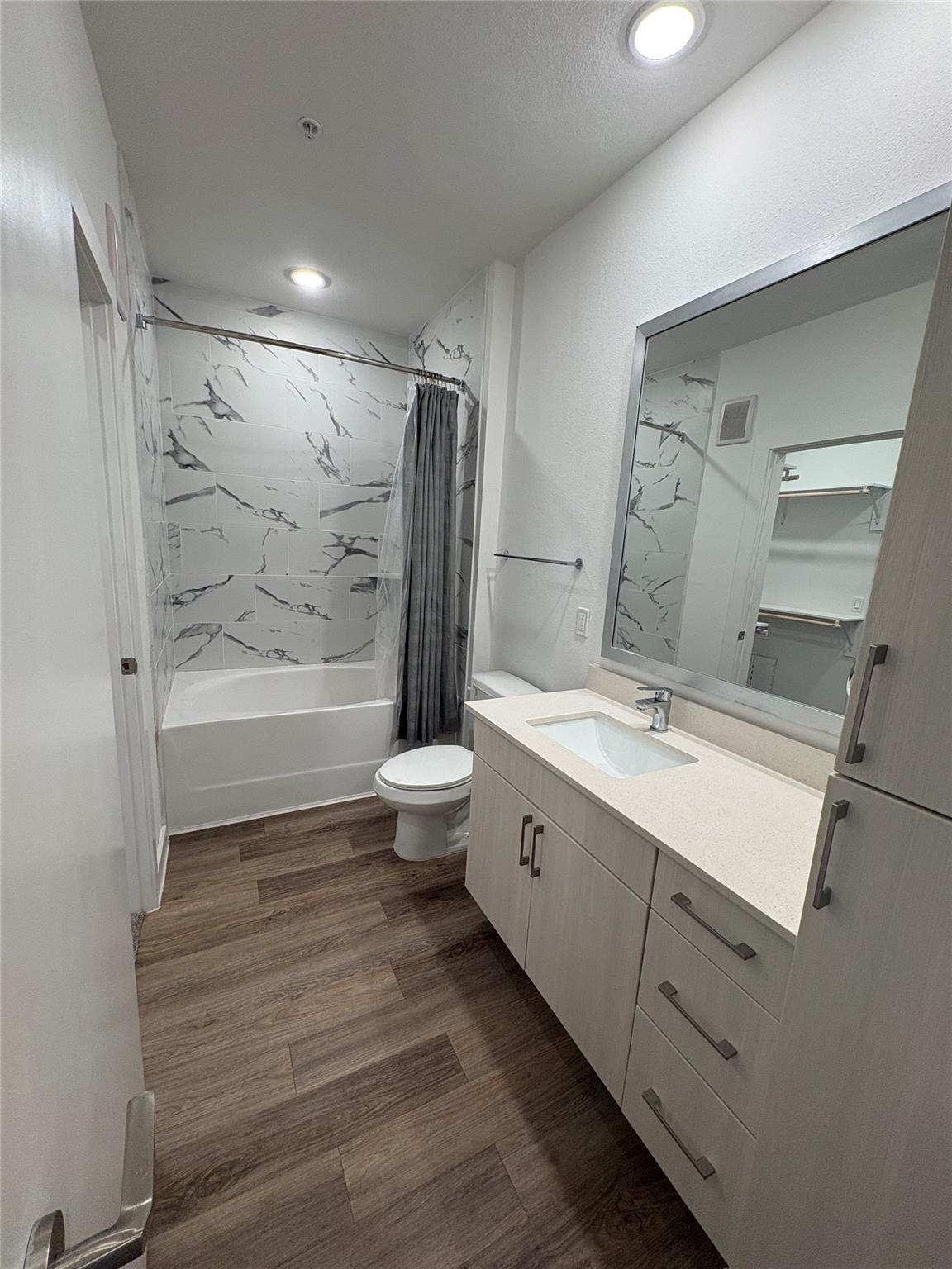 6324 N Lamar Blvd # 211, Austin, TX 78752