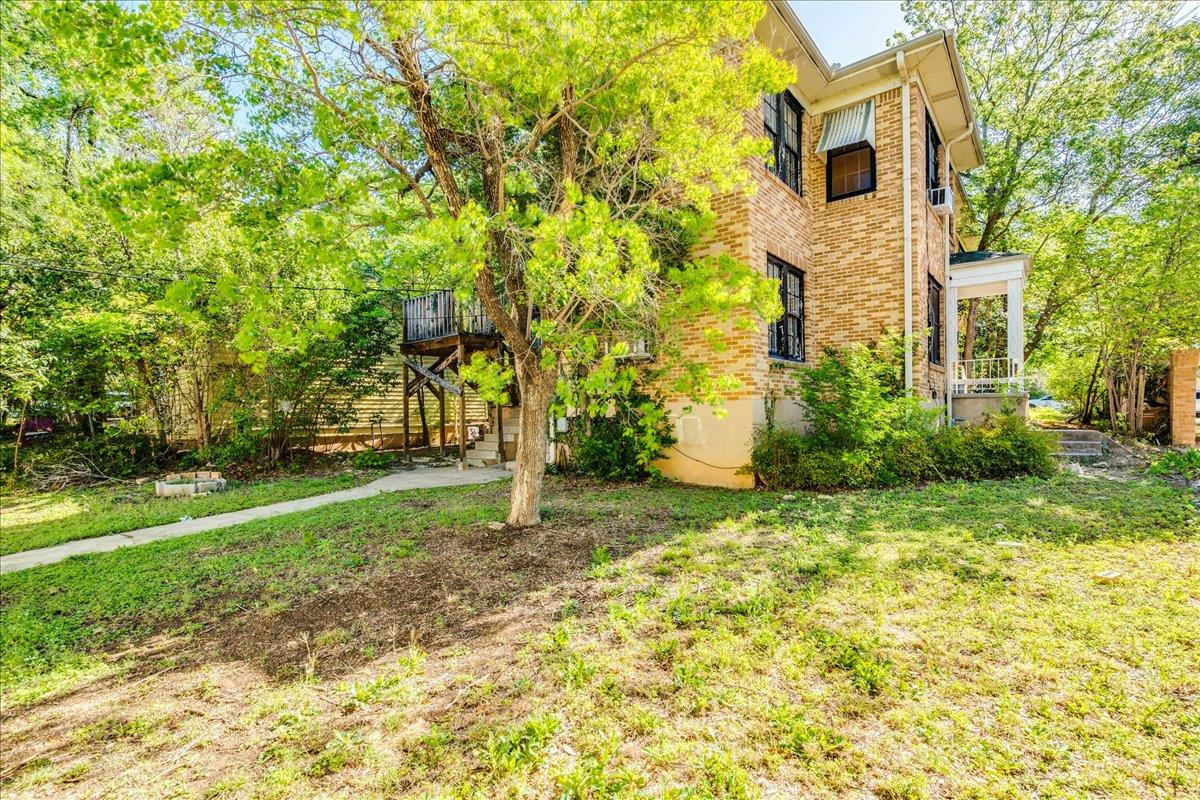 1916 Robbins Pl, Austin, TX 78705
