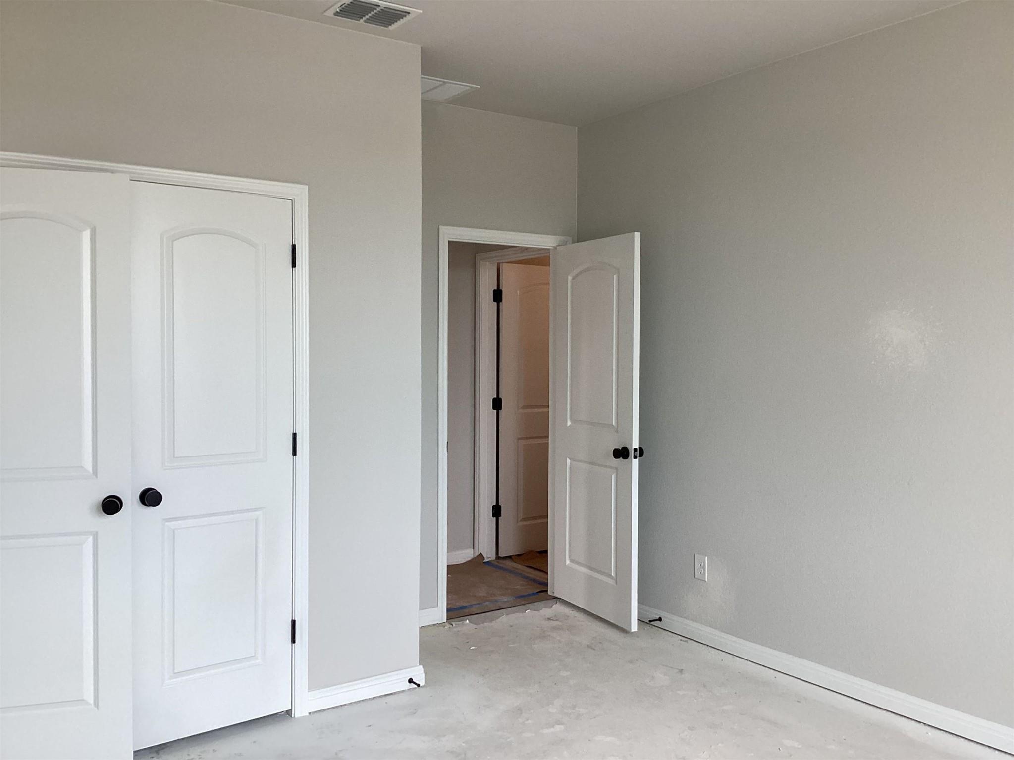 213 Leeland Dr, Liberty Hill, TX 78642