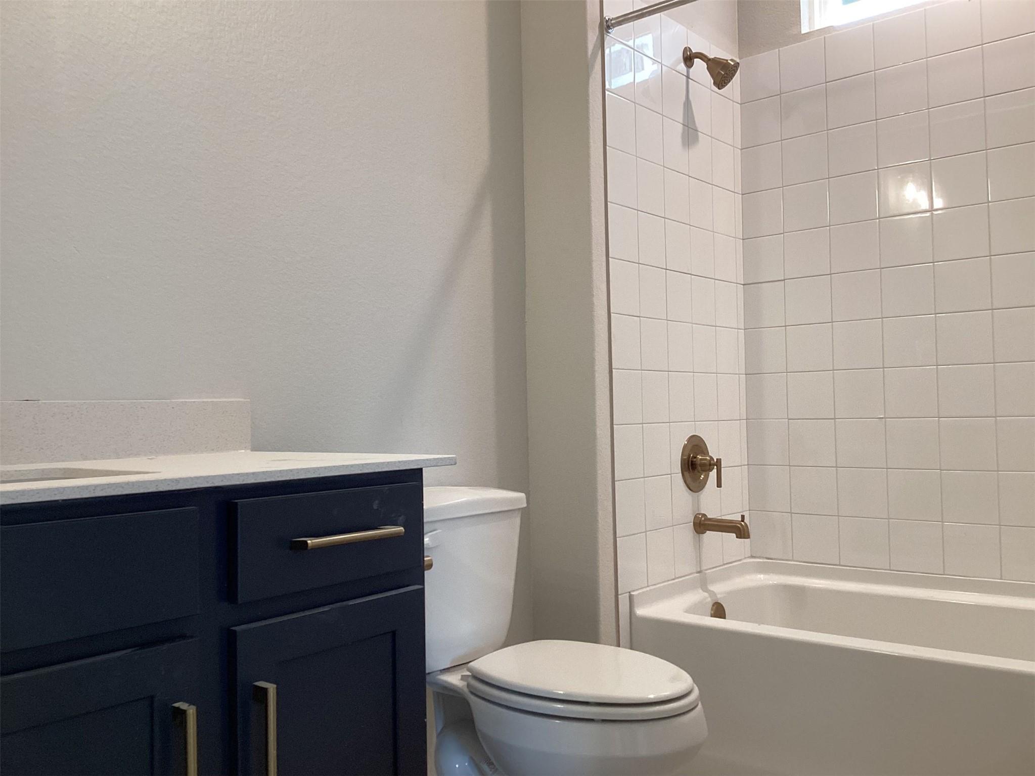 213 Leeland Dr, Liberty Hill, TX 78642