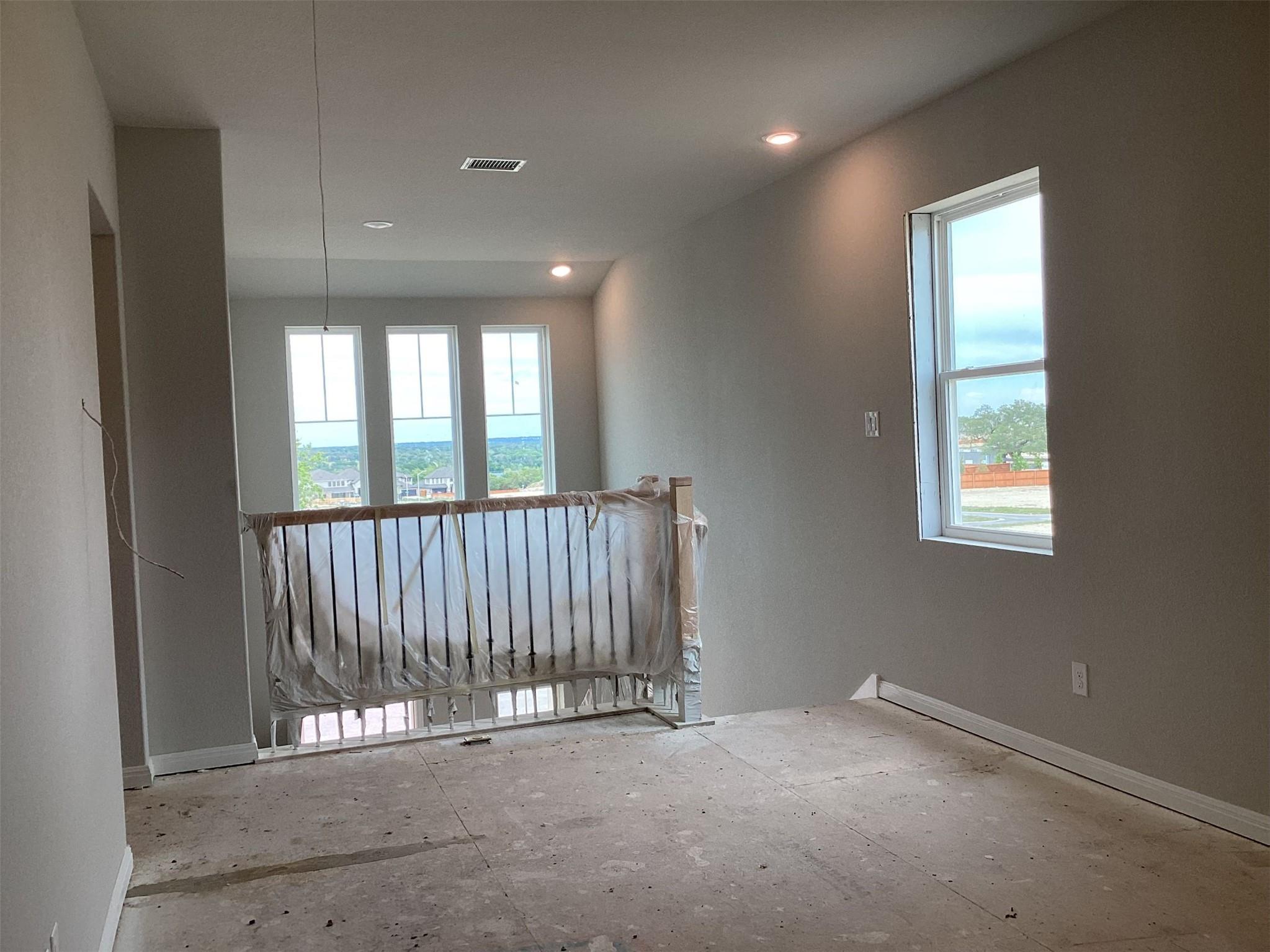 213 Leeland Dr, Liberty Hill, TX 78642