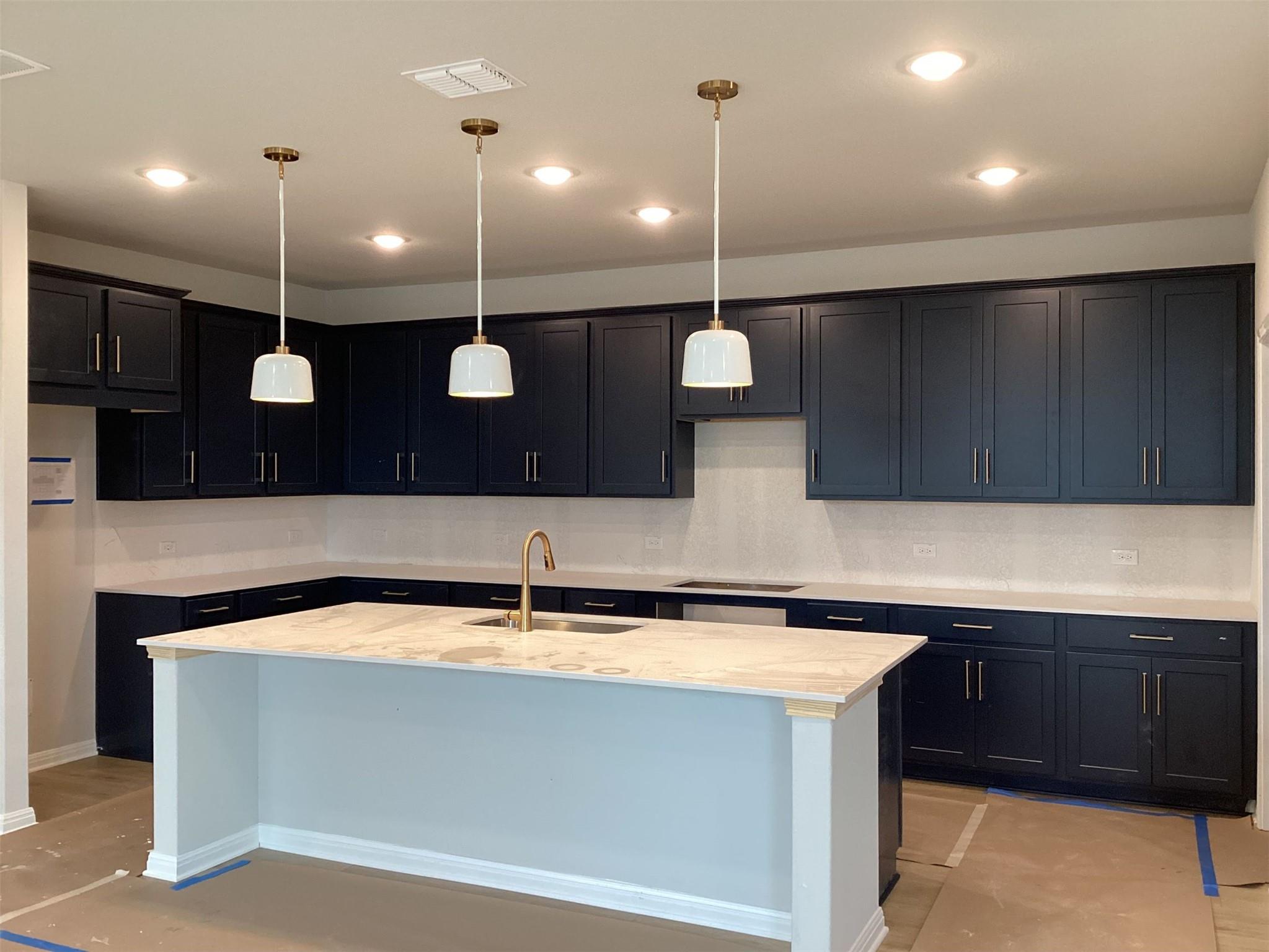 213 Leeland Dr, Liberty Hill, TX 78642