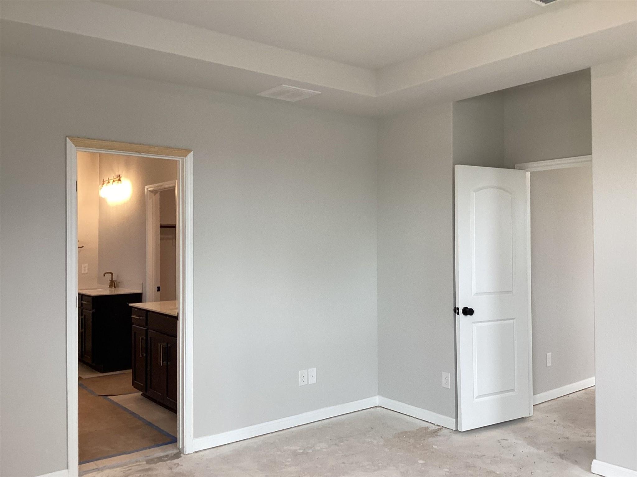 213 Leeland Dr, Liberty Hill, TX 78642