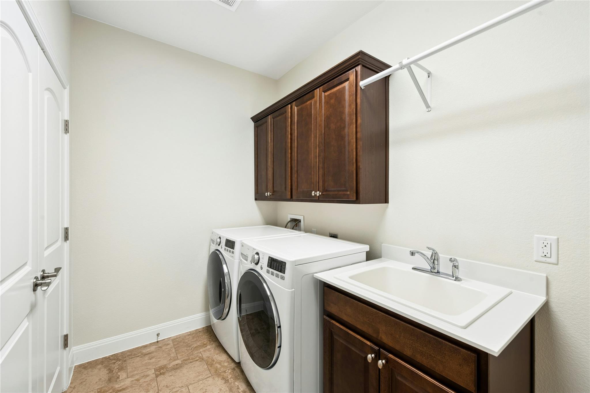 502 Davis Mountain Cir, Georgetown, TX 78633