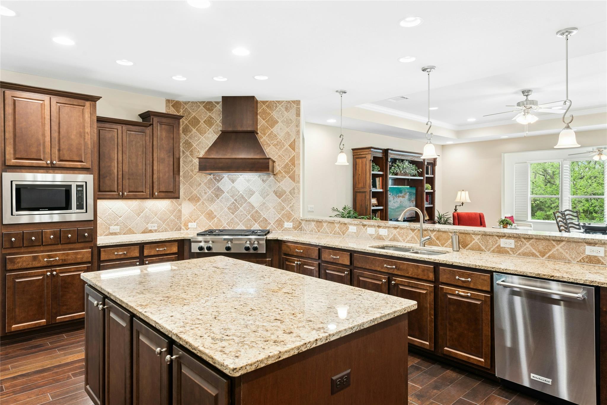 502 Davis Mountain Cir, Georgetown, TX 78633