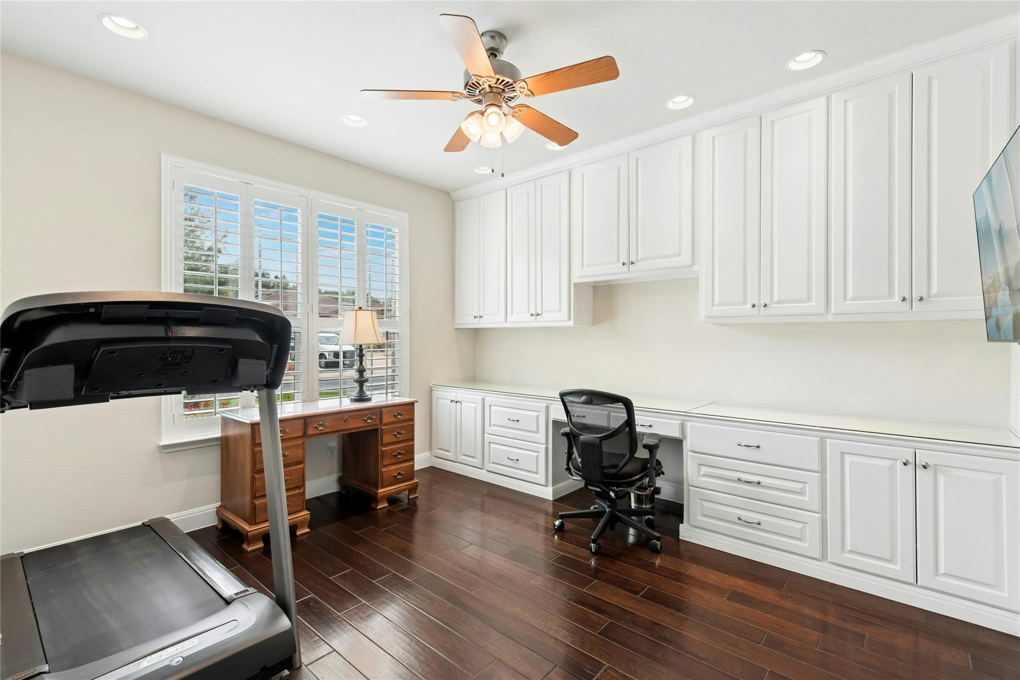 502 Davis Mountain Cir, Georgetown, TX 78633